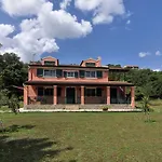 Christiana\'S Home Next To Dassia Beach