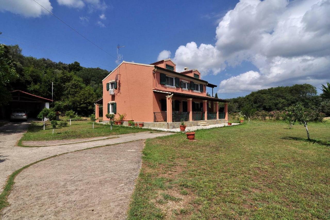 Christiana's Next To Beach Dassia (Corfu)